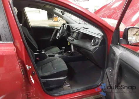 2016 Toyota Rav4 Le z USA, uszkodzony, nr VIN JTMBFREV1GJ060440